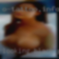 Looking black pissing pussy