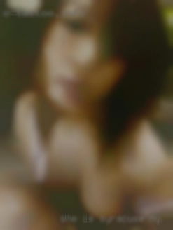 She is a kinky bisexual in Syracuse, NY 44YO Khmer lady.